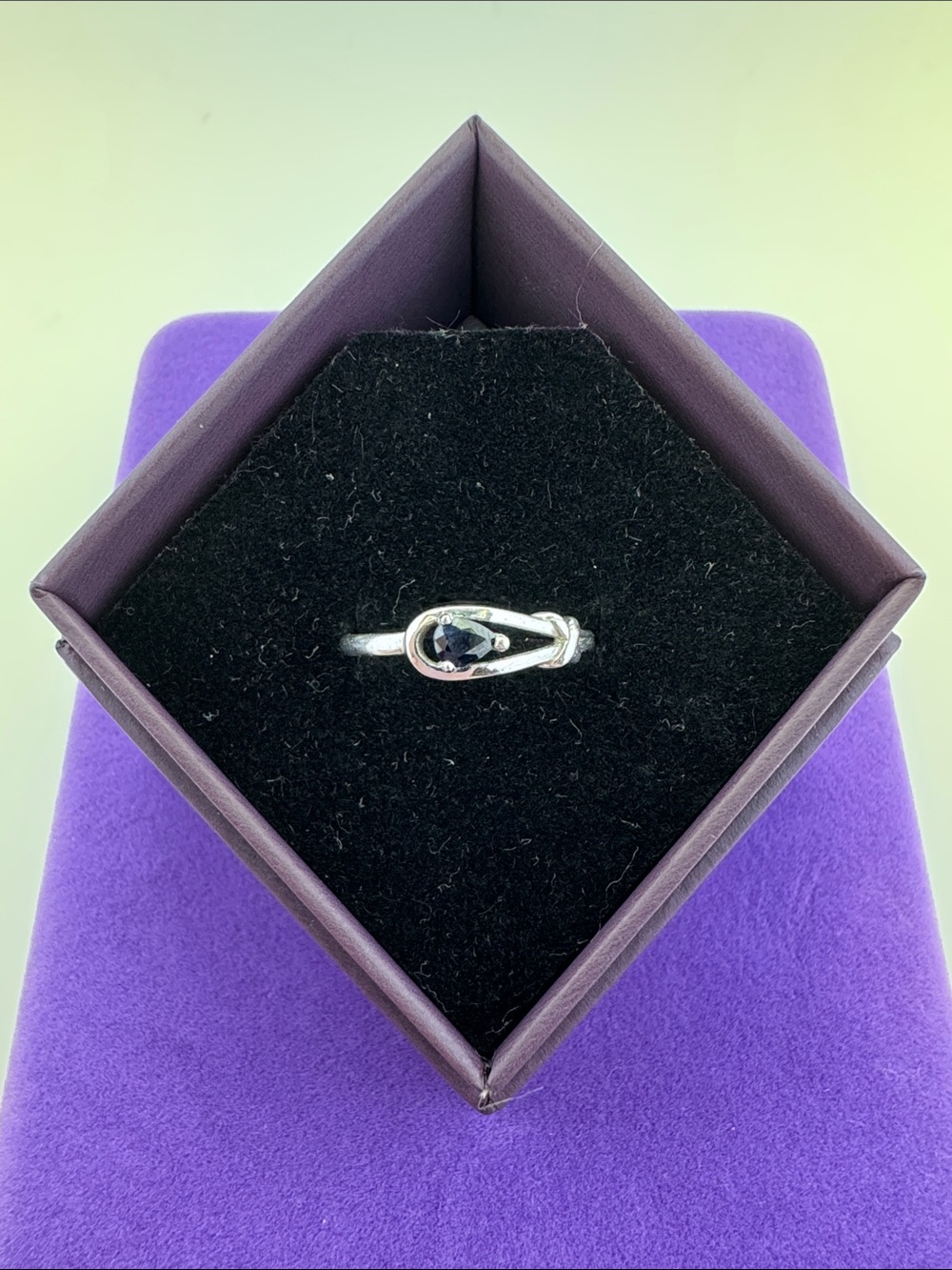 💛 Classic 10k White Gold Sapphire Ring | Love Knot Minimalist Stacker